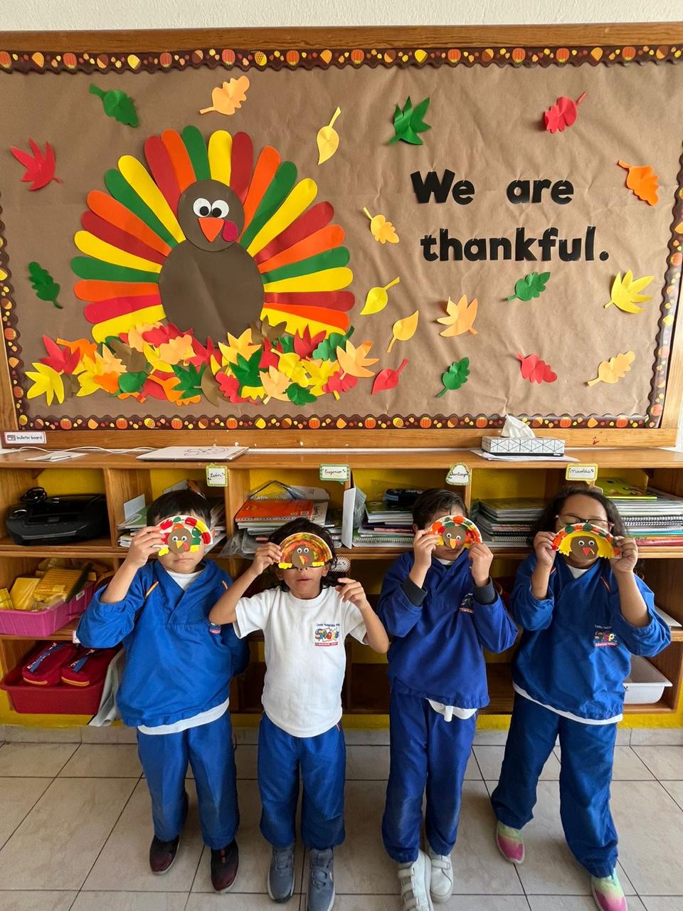 We are thankful — trabajos en aula